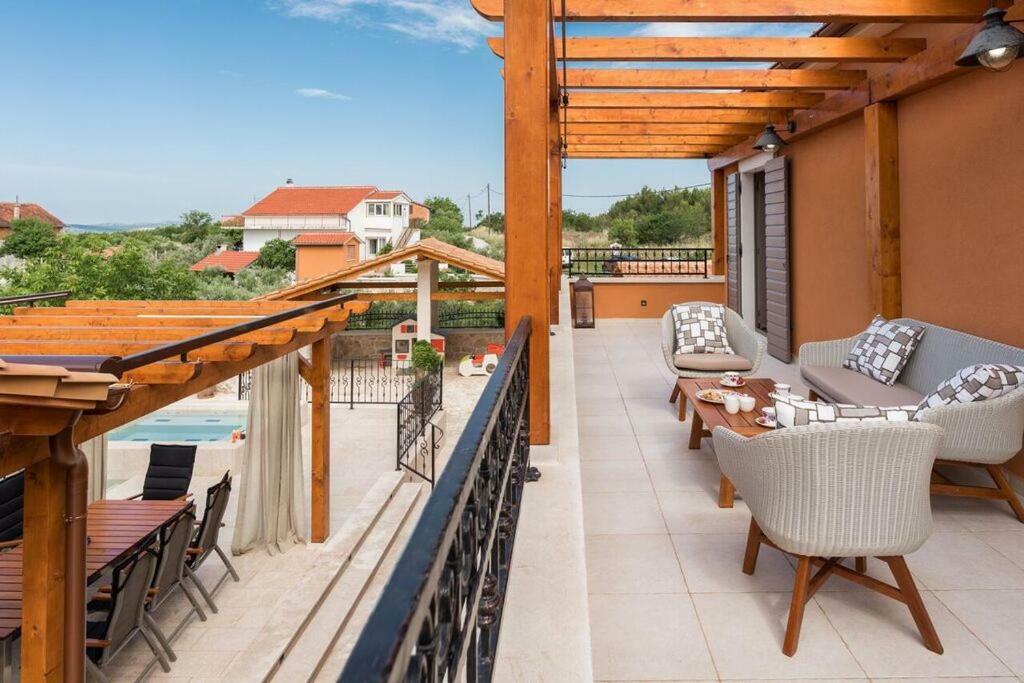 Villa Hirundo Rustica Скрадин Экстерьер фото